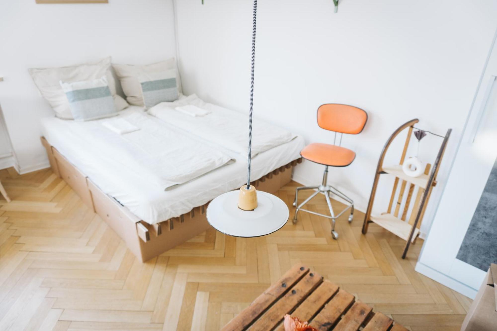 Raum Life - Vintage Loft - Heimkino Netflix - 2X Privat Parkplaetze Apartment Straubing Ngoại thất bức ảnh